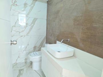 Se Vende Moderno Dúplex en primer piso – 135 m²