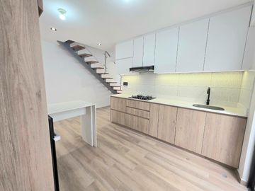 Se Vende Moderno Dúplex en primer piso – 135 m²