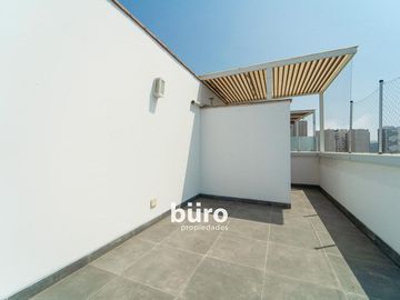 ESTUPENDO PENTHOUSE  A LA VENTA EN BARRANCO DE AMPLIA TERRAZA