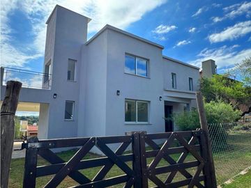VENTA CASA EN MAYU SUMAJ LOMAS DEL REY BARRIO CERRADO