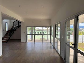 VENTA CASA EN MAYU SUMAJ LOMAS DEL REY BARRIO CERRADO