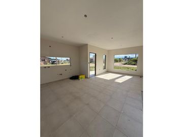 VENTA CASA EN PH FINANCIADA 2 DORMITORIOS VILLA SANTA CRUZ DEL LAGO