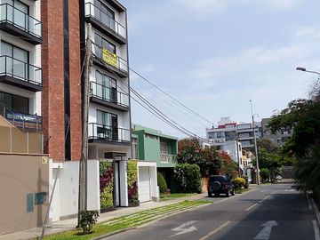 VENTA DEPARTAMENTO 91 M2 BARRANCO LIMITE MIRAFLORES