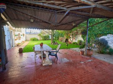 CASA VENTA FLORENCIO VARELA 3 DORMITORIOS PARQUE