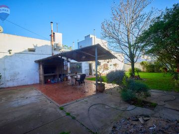CASA VENTA FLORENCIO VARELA 3 DORMITORIOS PARQUE