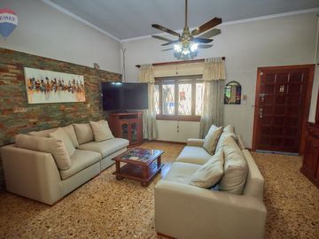 CASA VENTA FLORENCIO VARELA 3 DORMITORIOS PARQUE