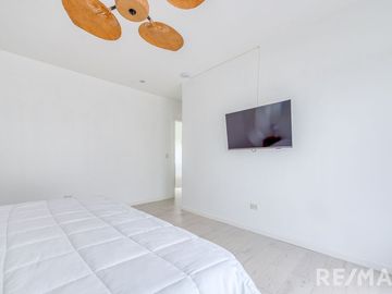 VENTA CASA 6 AMBIENTES EN PUERTOS DEL LAGO