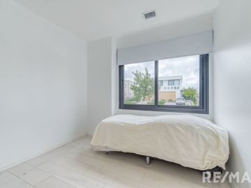VENTA CASA 6 AMBIENTES EN PUERTOS DEL LAGO