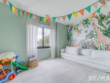VENTA CASA 6 AMBIENTES EN PUERTOS DEL LAGO