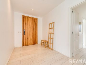 VENTA CASA 6 AMBIENTES EN PUERTOS DEL LAGO