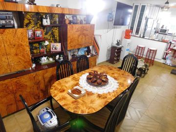 Casa Morón 4 amb mas quincho pileta terrazagaraje
