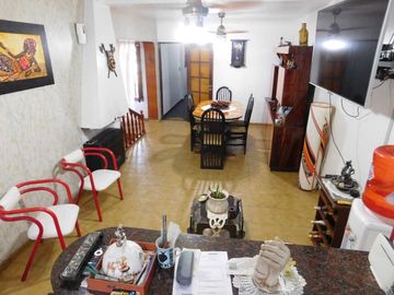 Casa Morón 4 amb mas quincho pileta terrazagaraje