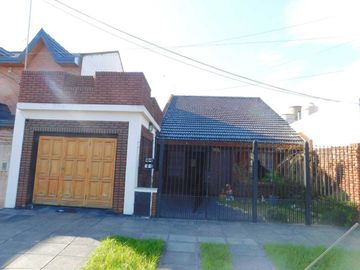 Casa Morón 4 amb mas quincho pileta terrazagaraje