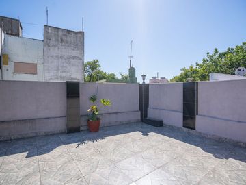 Venta Ph 3 amb Flores -Terraza Sin expensas