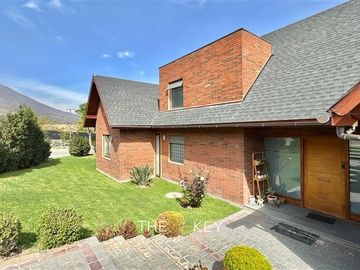 Casa en Venta en Av. Quilín Sur - Piedemonte