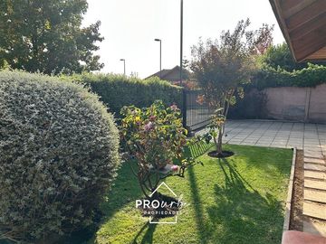 Casa en Venta en Los Presidentes / Clínica Las Condes Peñalolen / Condominio Los Parques