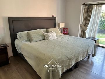 Casa en Venta en Los Presidentes / Clínica Las Condes Peñalolen / Condominio Los Parques