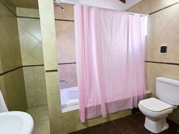 VENTA CASA 5 AMBIENTES HAEDO FINANCIA PERMUTA