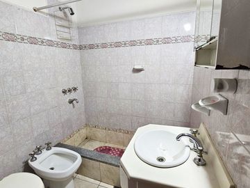 VENTA CASA 5 AMBIENTES HAEDO FINANCIA PERMUTA