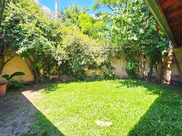 VENTA CASA 5 AMBIENTES HAEDO FINANCIA PERMUTA