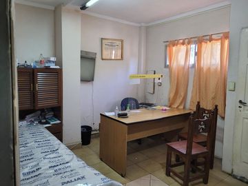CASA EN VENTA FORENCIO VARELA, MAS LOCAL