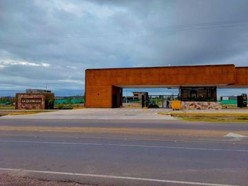 VENTA CASA OBRA GRUESA BARRIO PRIVADO LA QUEBRADA