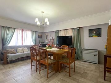 Venta casa 3 ambientes, coch y quincho impecabeble
