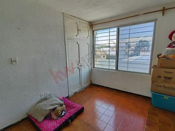 Departamento en 2do nivel en venta en Fracc. Los Laureles