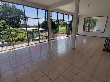 Casa en venta a 5 cuadras del parque central de Berriozabal