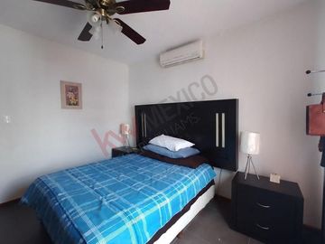 Casa en venta en privada cerrada en El Fracc. El Diamante.