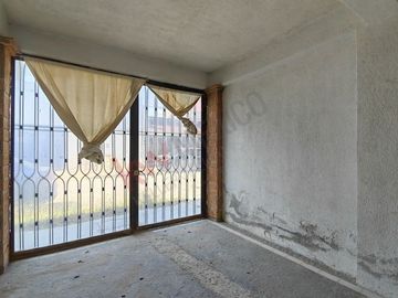 DEPARTAMENTO EN PLANTA BAJA PARA REMODELAR EN VENTA EN FRACC. LAURELES