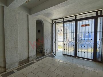 DEPARTAMENTO EN PLANTA BAJA PARA REMODELAR EN VENTA EN FRACC. LAURELES