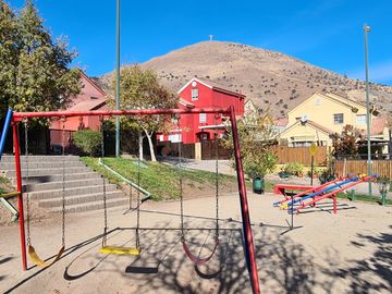 VENTA CASA  3 DORM VALLE LO CAMPINO