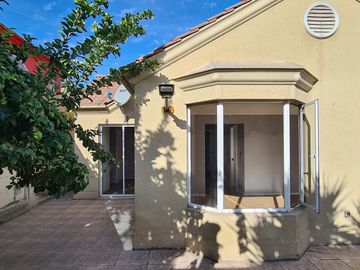 VENTA CASA  3 DORM VALLE LO CAMPINO