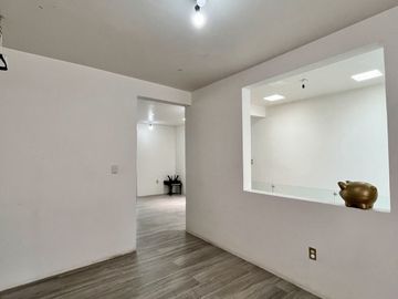 Venta de Casa Amplia en Santa María Guadalupe Las Torres, Cuautitlán Izcalli