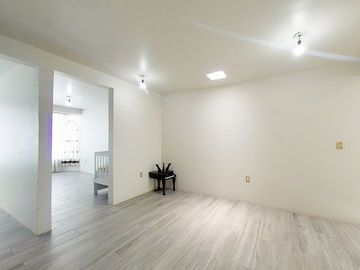 Venta de Casa Amplia en Santa María Guadalupe Las Torres, Cuautitlán Izcalli