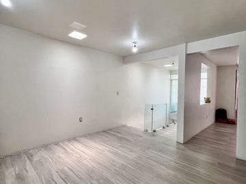 Venta de Casa Amplia en Santa María Guadalupe Las Torres, Cuautitlán Izcalli