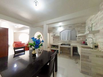 Venta de Casa Amplia en Santa María Guadalupe Las Torres, Cuautitlán Izcalli