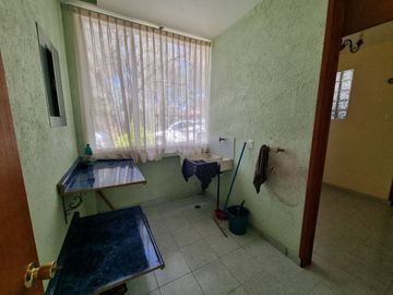 Residencia en Venta con jardines, Casa Club, GYM y Cancha de Tenis
