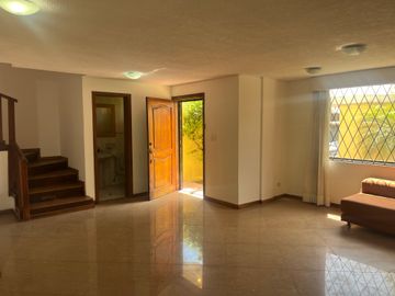 Venta de casa Tumbaco