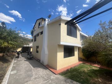 Venta de casa Tumbaco