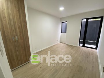 Hermoso departamento de estreno en primer piso con terraza y jardinera en Miraflores