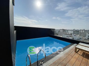 Hermoso departamento de estreno en primer piso con terraza y jardinera en Miraflores