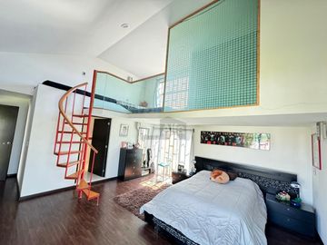 Oportunidad para inversionistas: casa con gran terreno en zona premium de Metepec