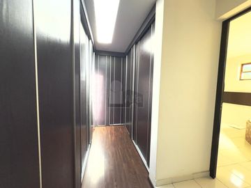 Oportunidad para inversionistas: casa con gran terreno en zona premium de Metepec