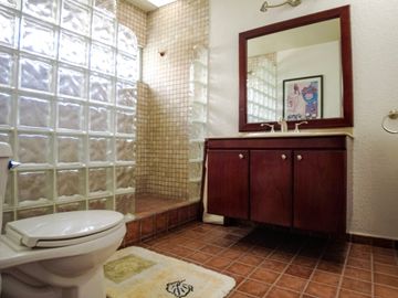 BOSQUE DE ECHEGARAY, CASA EN VENTA 11088