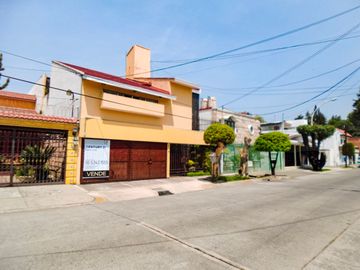 BOSQUE DE ECHEGARAY, CASA EN VENTA 11088
