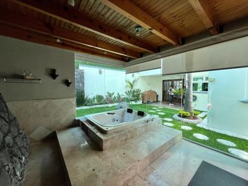 Casa en Venta en Cumbres del Cimatario, Querétaro