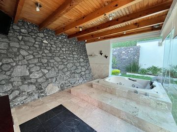 Casa en Venta en Cumbres del Cimatario, Querétaro