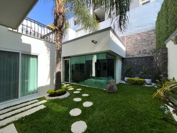 Casa en Venta en Cumbres del Cimatario, Querétaro